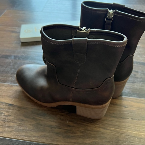 Dr Scholls Pearl Lug Sole Boots NWOT - Picture 5 of 9